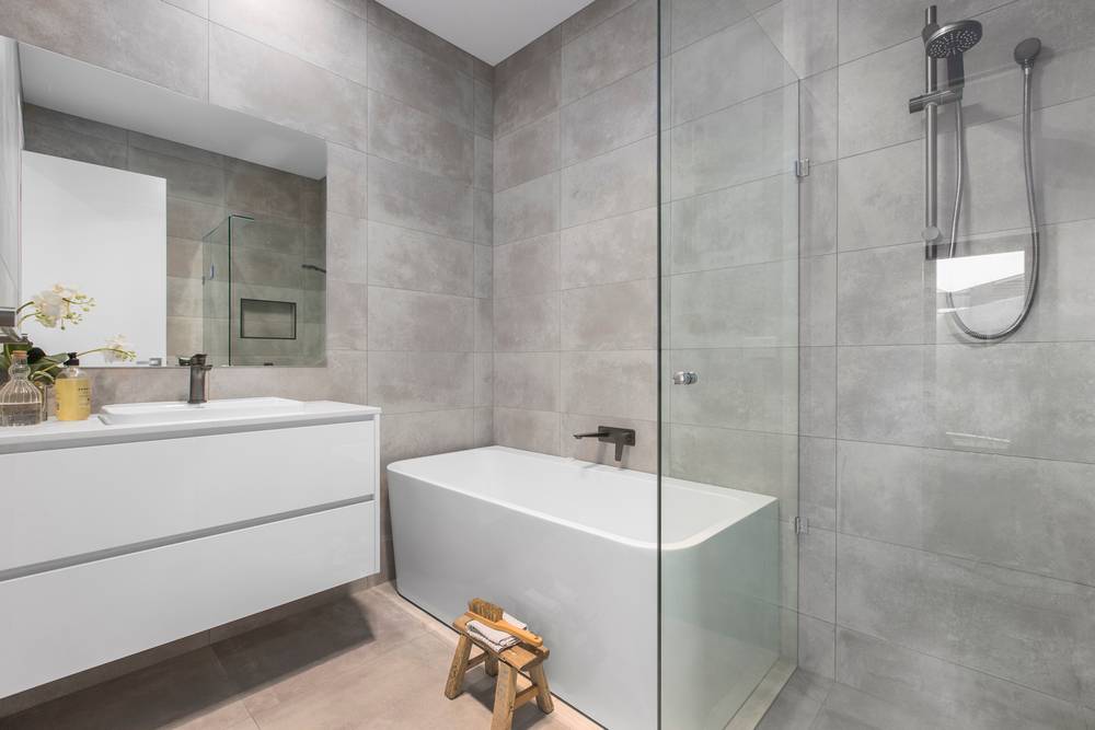 4/5 Balmoral Crescent, Rippleside, VIC 3215