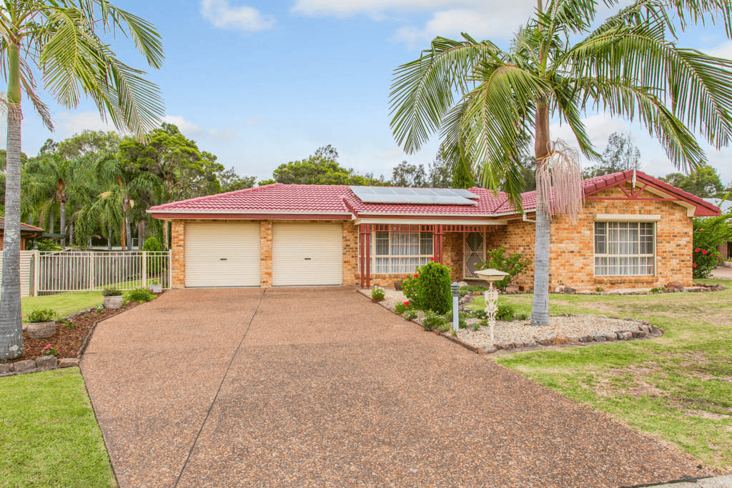 27 Derwent Crescent, Lakelands, NSW 2282