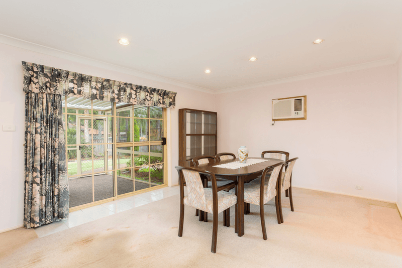 27 Derwent Crescent, Lakelands, NSW 2282