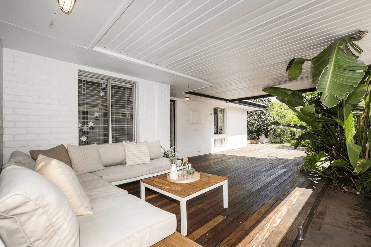 14 Ashbourne Way, Hamilton Hill, WA 6163
