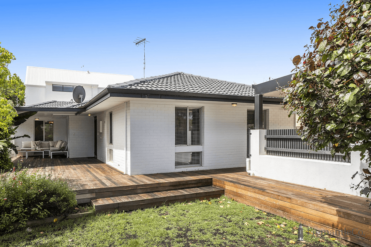 14 Ashbourne Way, Hamilton Hill, WA 6163