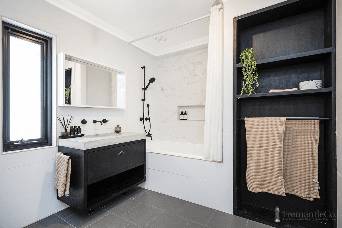 14 Ashbourne Way, Hamilton Hill, WA 6163