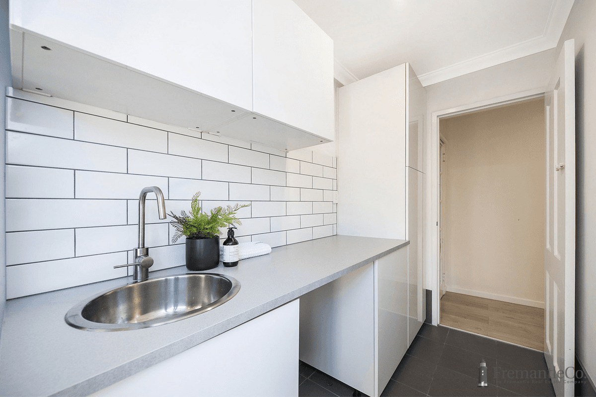 14 Ashbourne Way, Hamilton Hill, WA 6163