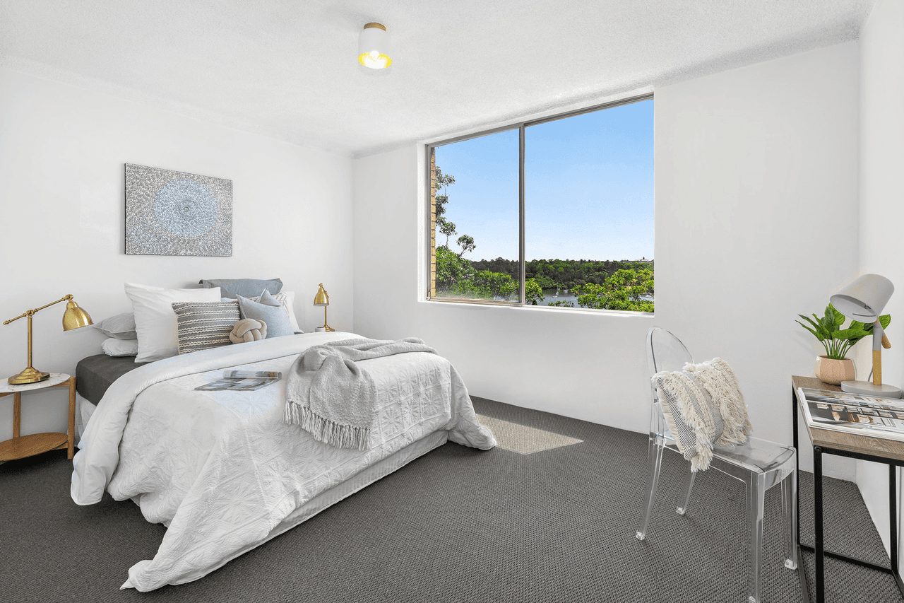 18/2 Bortfield Drive, Chiswick, NSW 2046