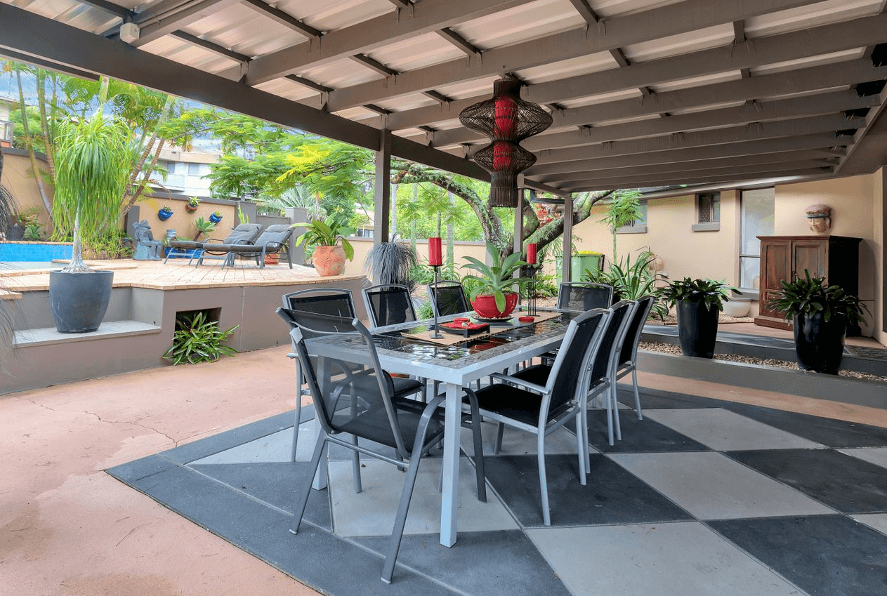 11 Mulyan Place, ASHMORE, QLD 4214