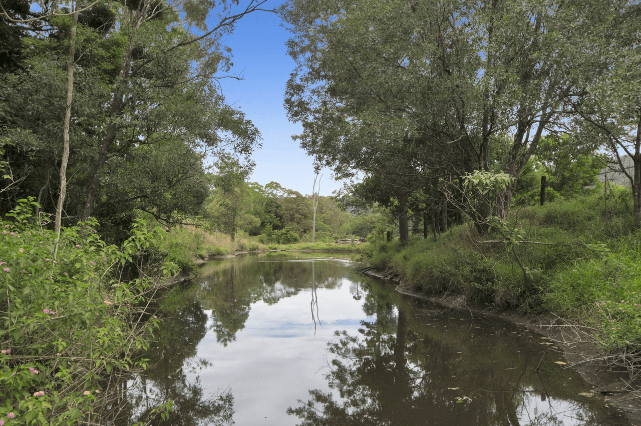 121  Oatlands Court, WIGHTS MOUNTAIN, QLD 4520