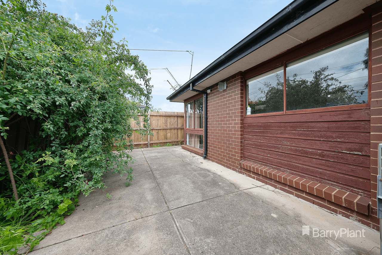 8 Eldorado Crescent, Meadow Heights, VIC 3048