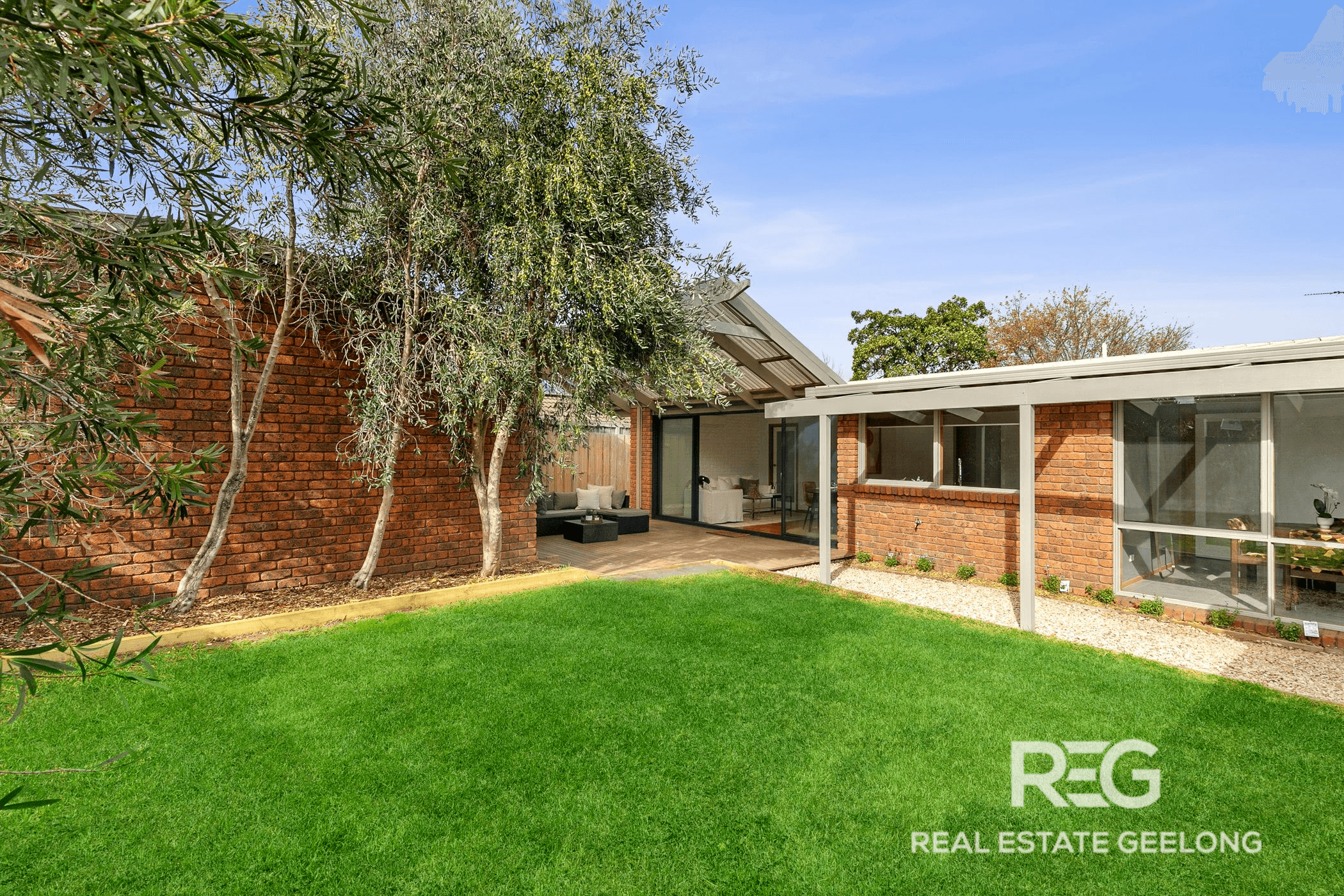 17 Sheringa Crescent, GROVEDALE, VIC 3216