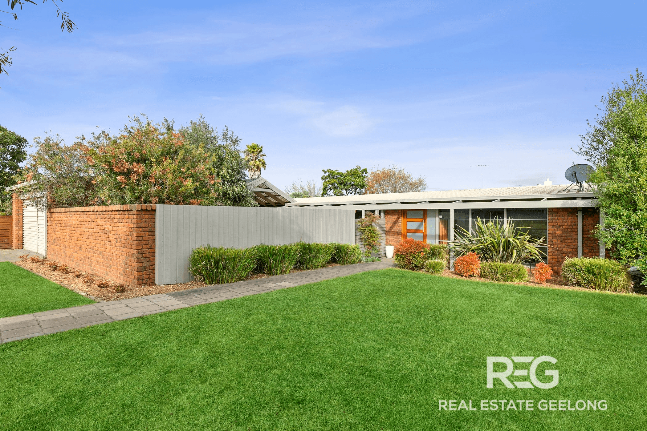 17 Sheringa Crescent, GROVEDALE, VIC 3216