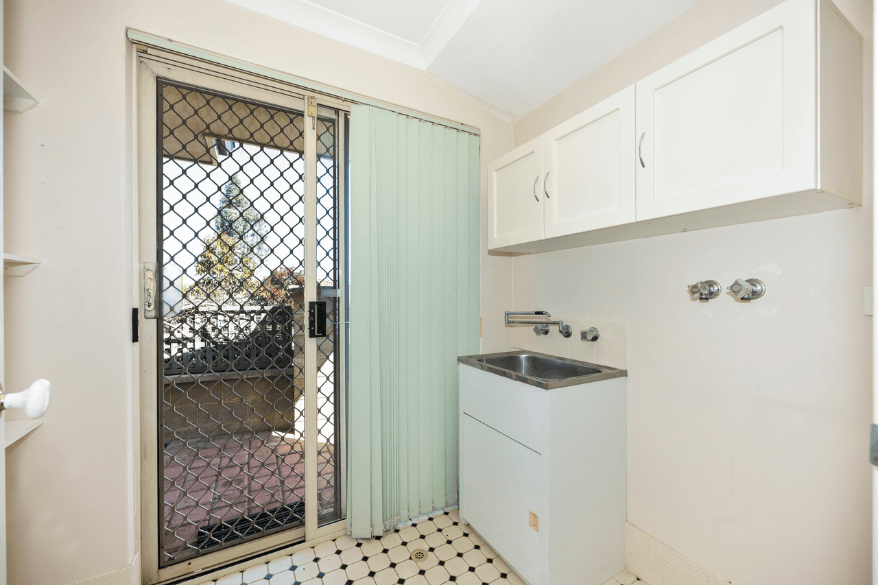 3/4 Callander Avenue, KINROSS, WA 6028