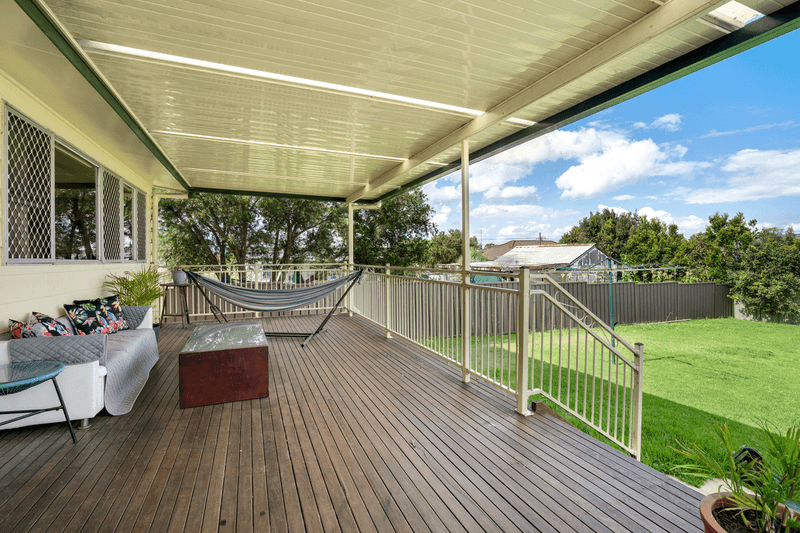 11 Young Street, RUTHERFORD, NSW 2320