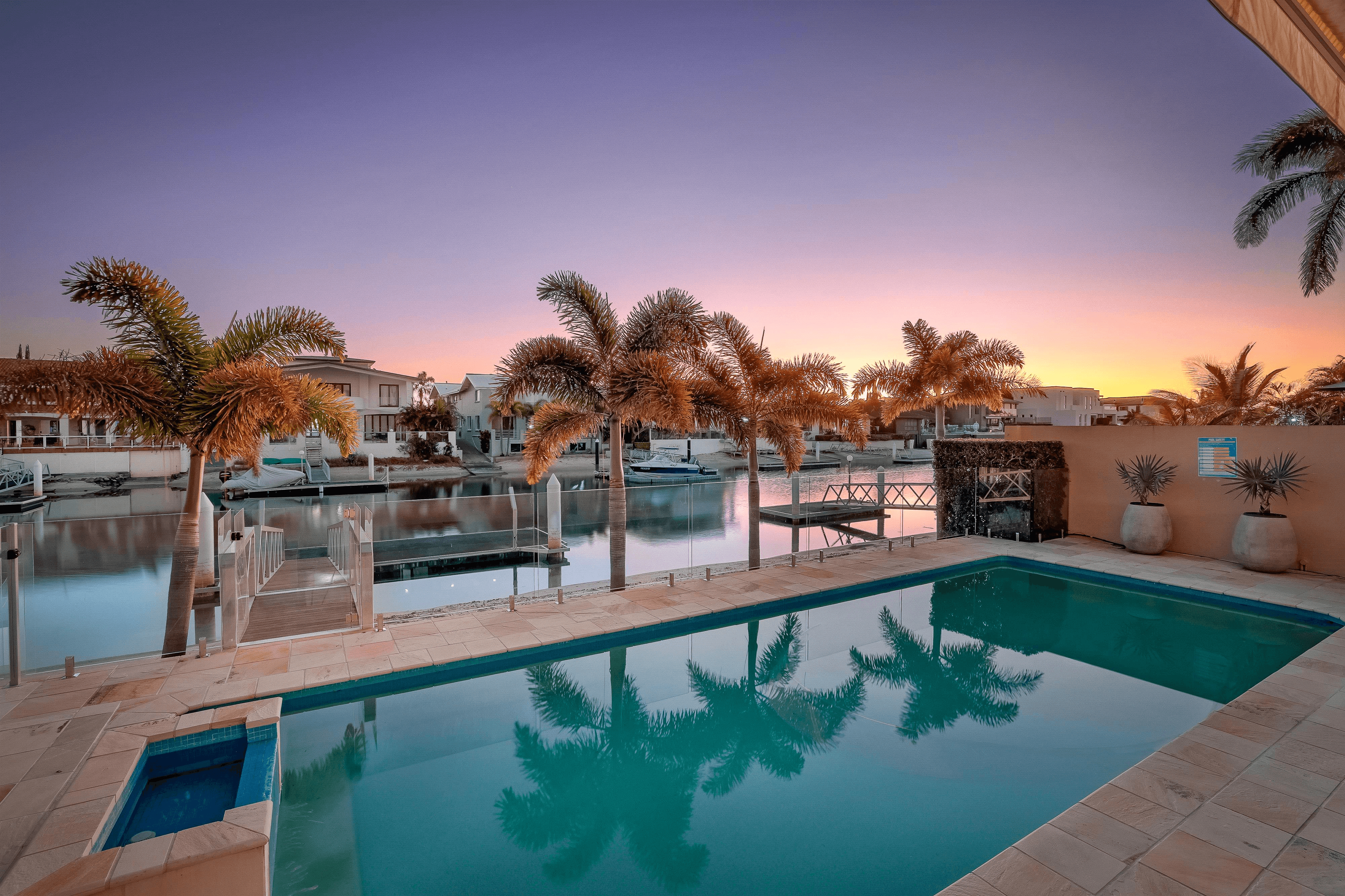 14 Seafarer Court, Paradise Waters, QLD 4217