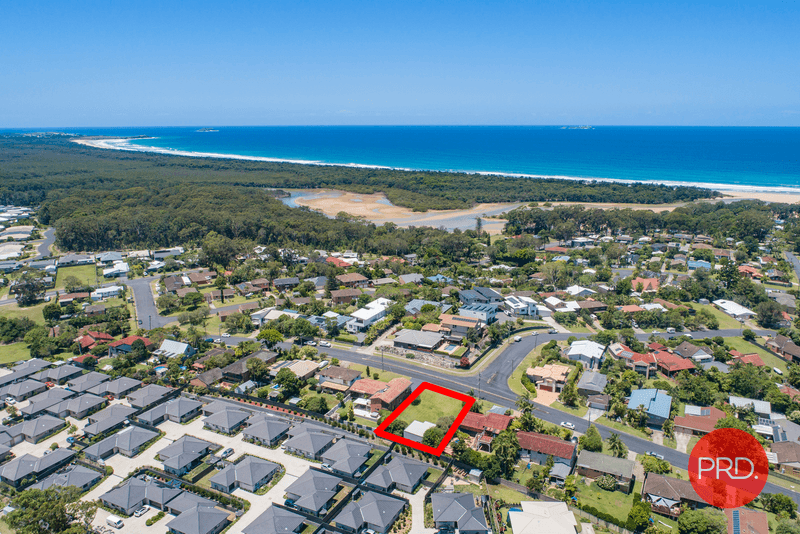 24 Woodhouse Road, MOONEE BEACH, NSW 2450