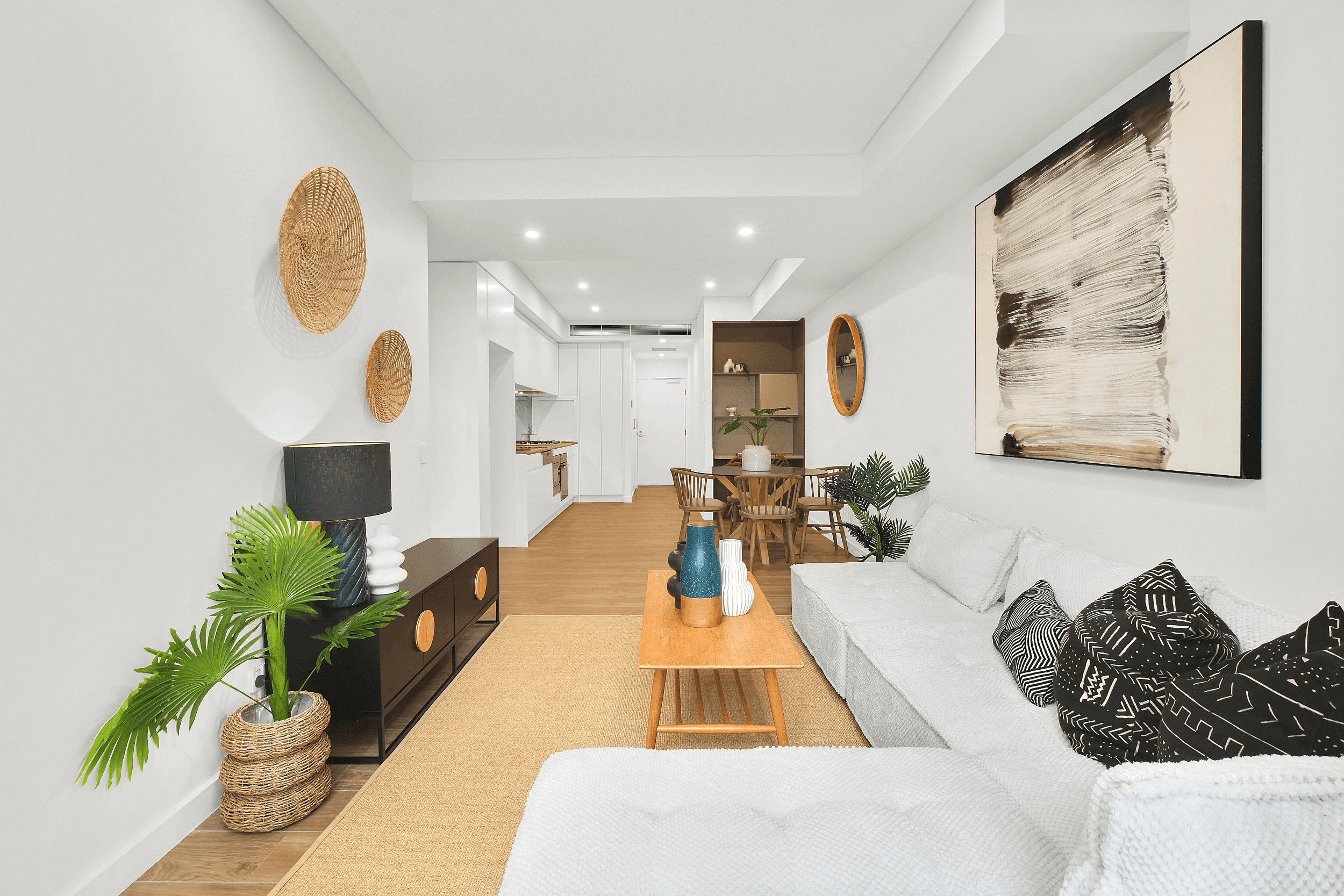 607/8 Kendall Street, GOSFORD, NSW 2250