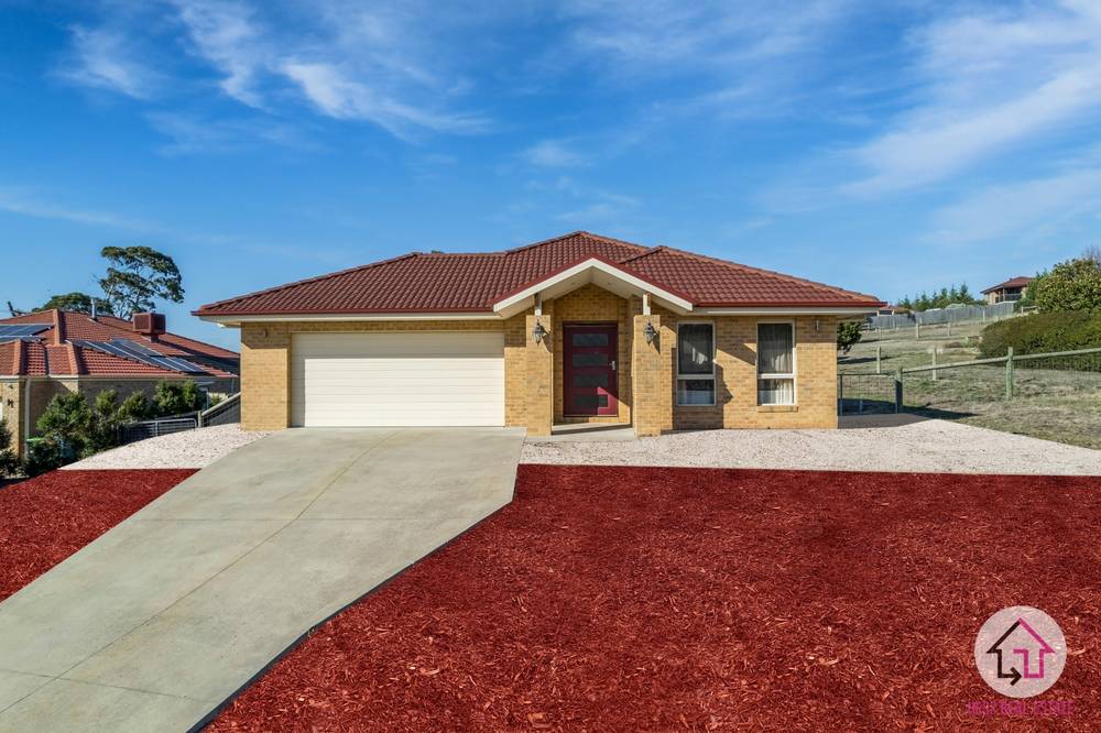 19 Aurina Drive, HIDDEN VALLEY, VIC 3756