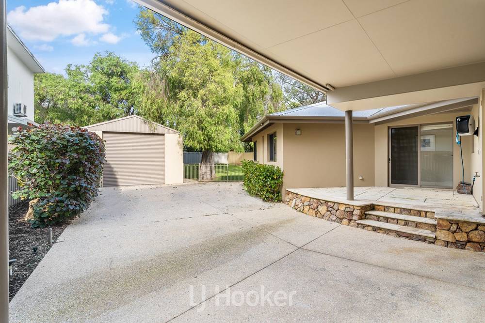 398 Geographe Bay Road, Quindalup, WA 6281
