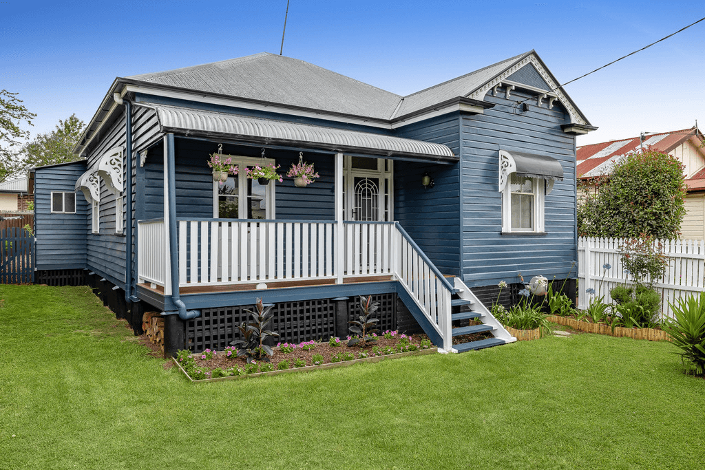 194 South Street, CENTENARY HEIGHTS, QLD 4350