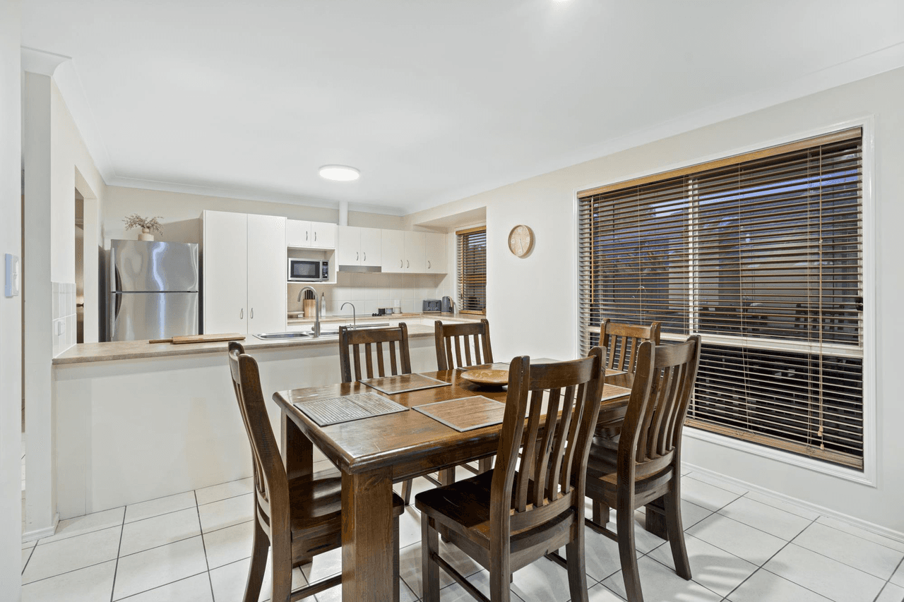 3 Sharscay Close, BURLEIGH HEADS, QLD 4220