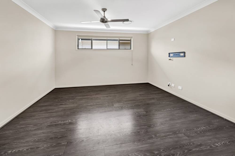 10 Bulleringa Street, PIMPAMA, QLD 4209