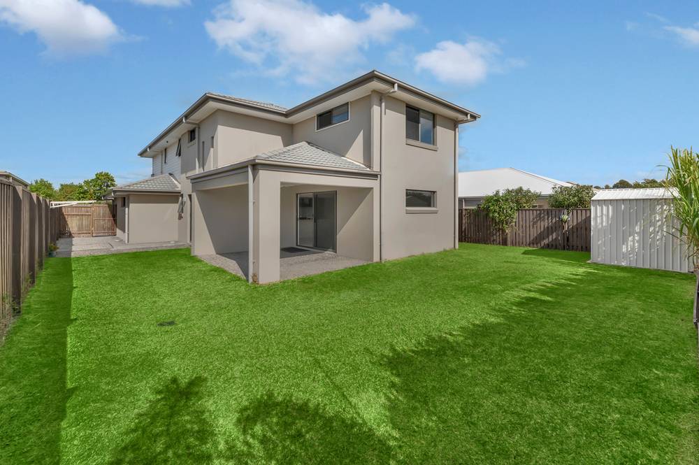 10 Bulleringa Street, PIMPAMA, QLD 4209