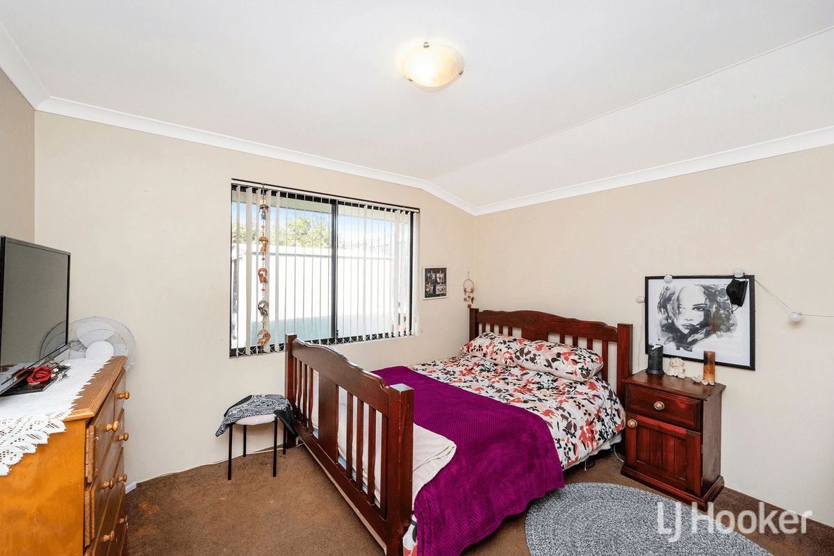 151 Peelwood Parade, HALLS HEAD, WA 6210