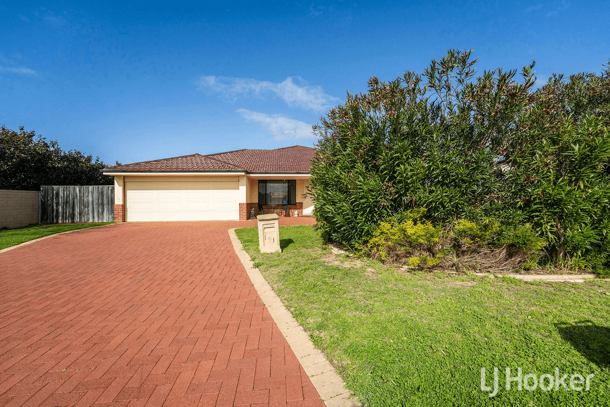 151 Peelwood Parade, HALLS HEAD, WA 6210