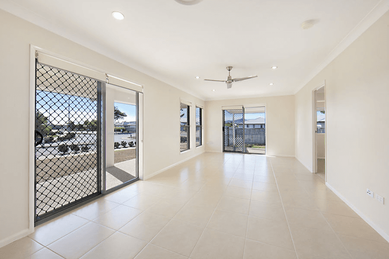 4 Corymbia Avenue, BOHLE PLAINS, QLD 4817