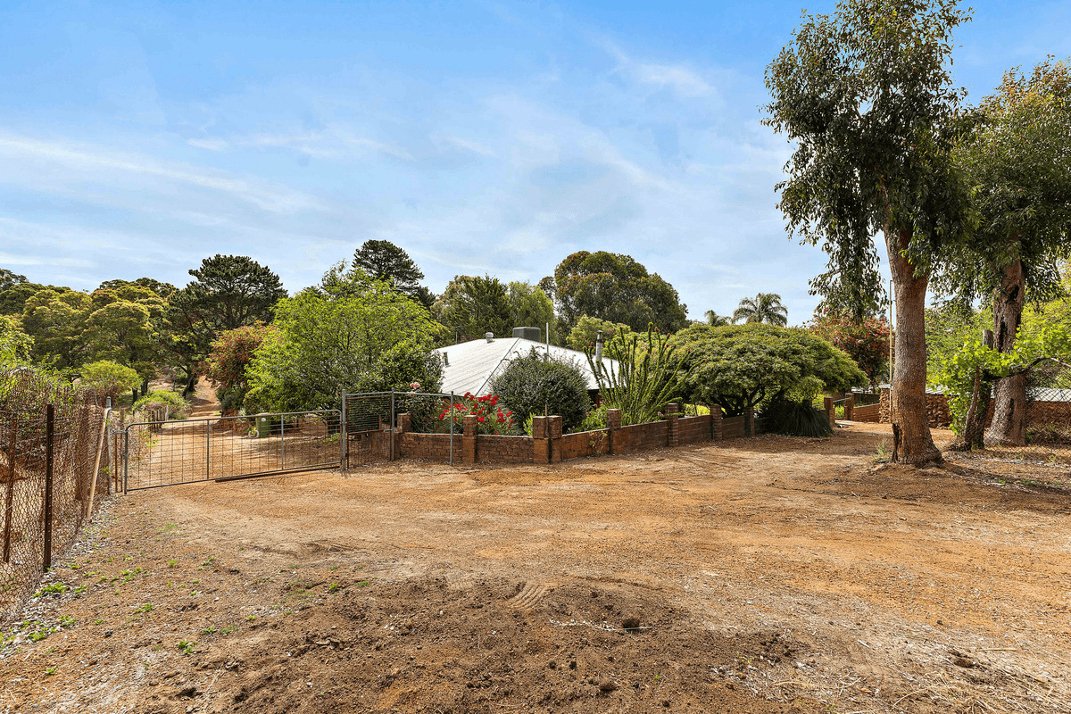 19 Admiral Road, Bedfordale, WA 6112