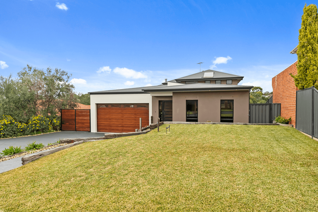 13 Augusta Place, Darley, VIC 3340