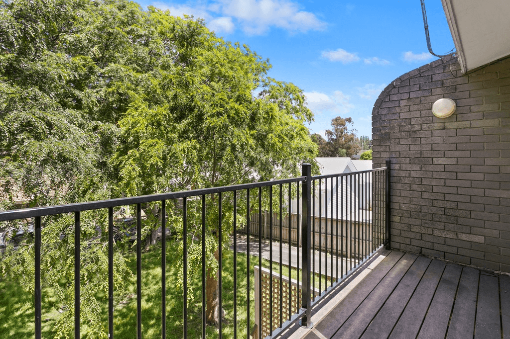 2/25 Kirkham Street, MOSS VALE, NSW 2577