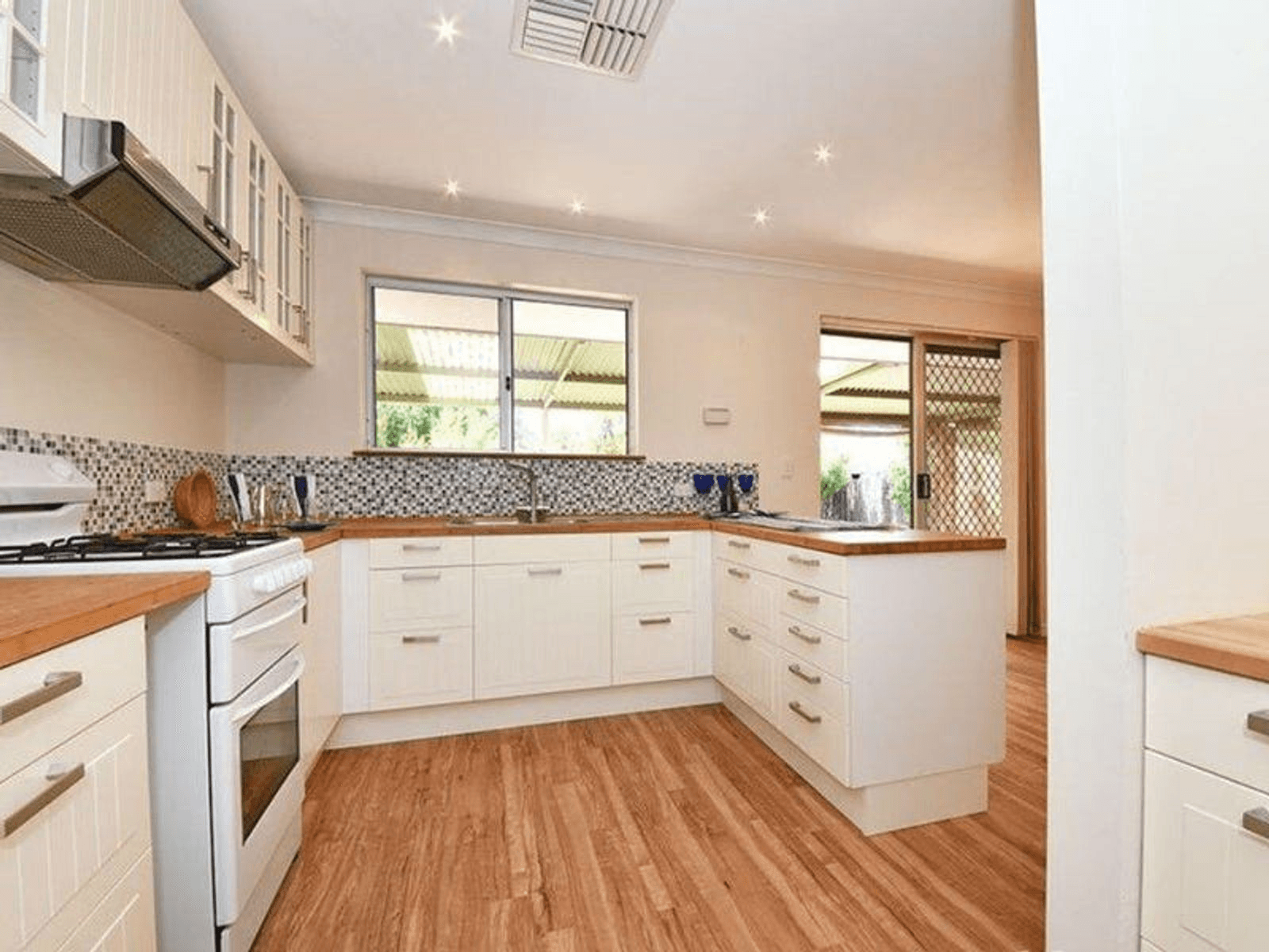 19 Templemore Drive, Heathridge, WA 6027