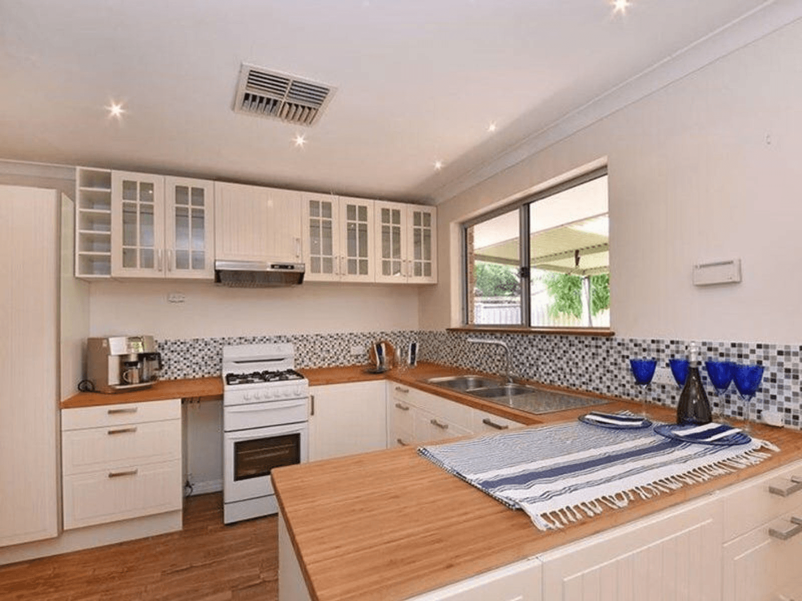 19 Templemore Drive, Heathridge, WA 6027
