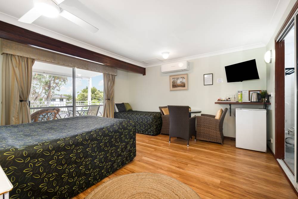 42 Steven Street, Redcliffe, QLD 4020