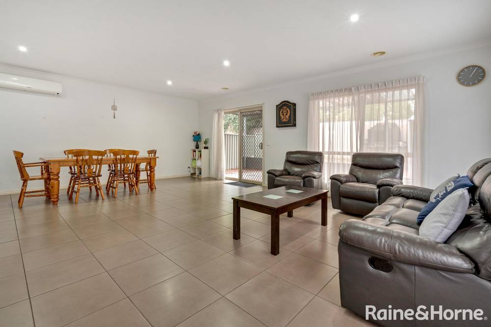 31 Flagstaff Loop, CRAIGIEBURN, VIC 3064