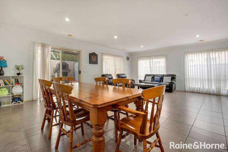 31 Flagstaff Loop, CRAIGIEBURN, VIC 3064