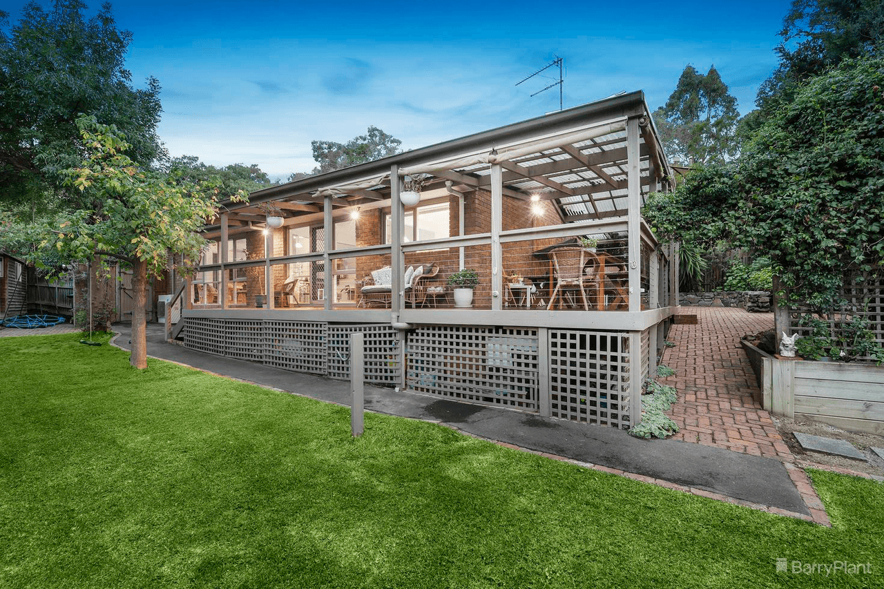 21 Foster Road, ELTHAM, VIC 3095