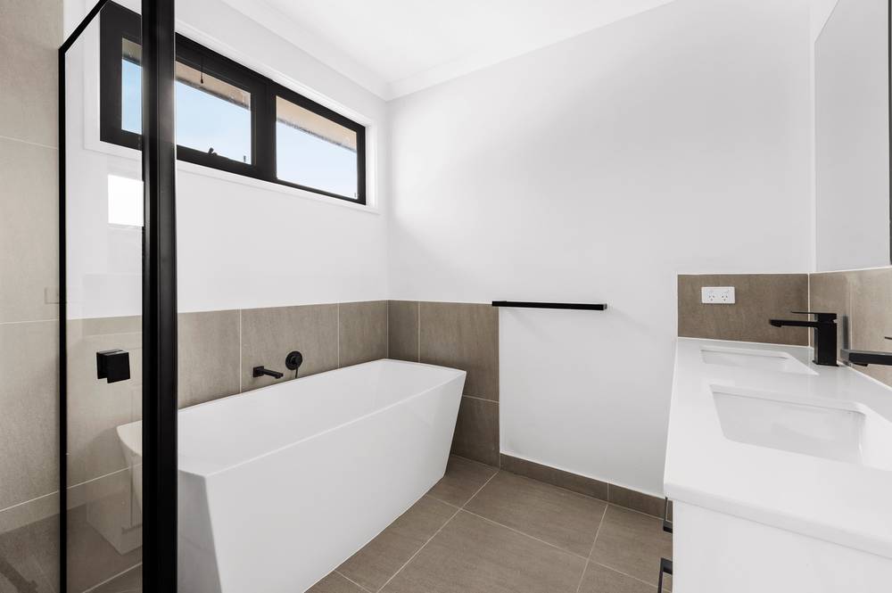 2/11 Edward Street, BAYSWATER, VIC 3153