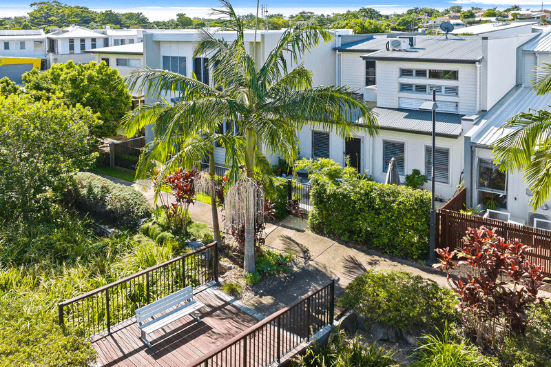 6 Machans Lane, MAROOCHYDORE, QLD 4558