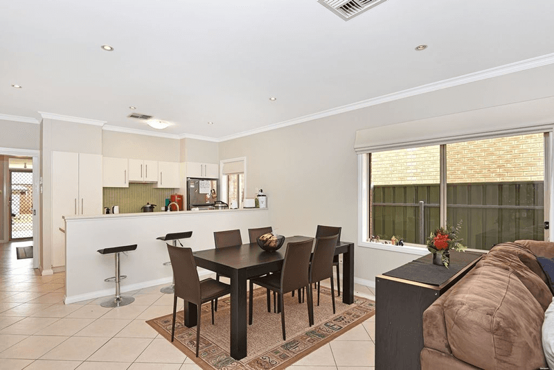 19 Blue Wren Circuit, Mawson Lakes, SA 5095