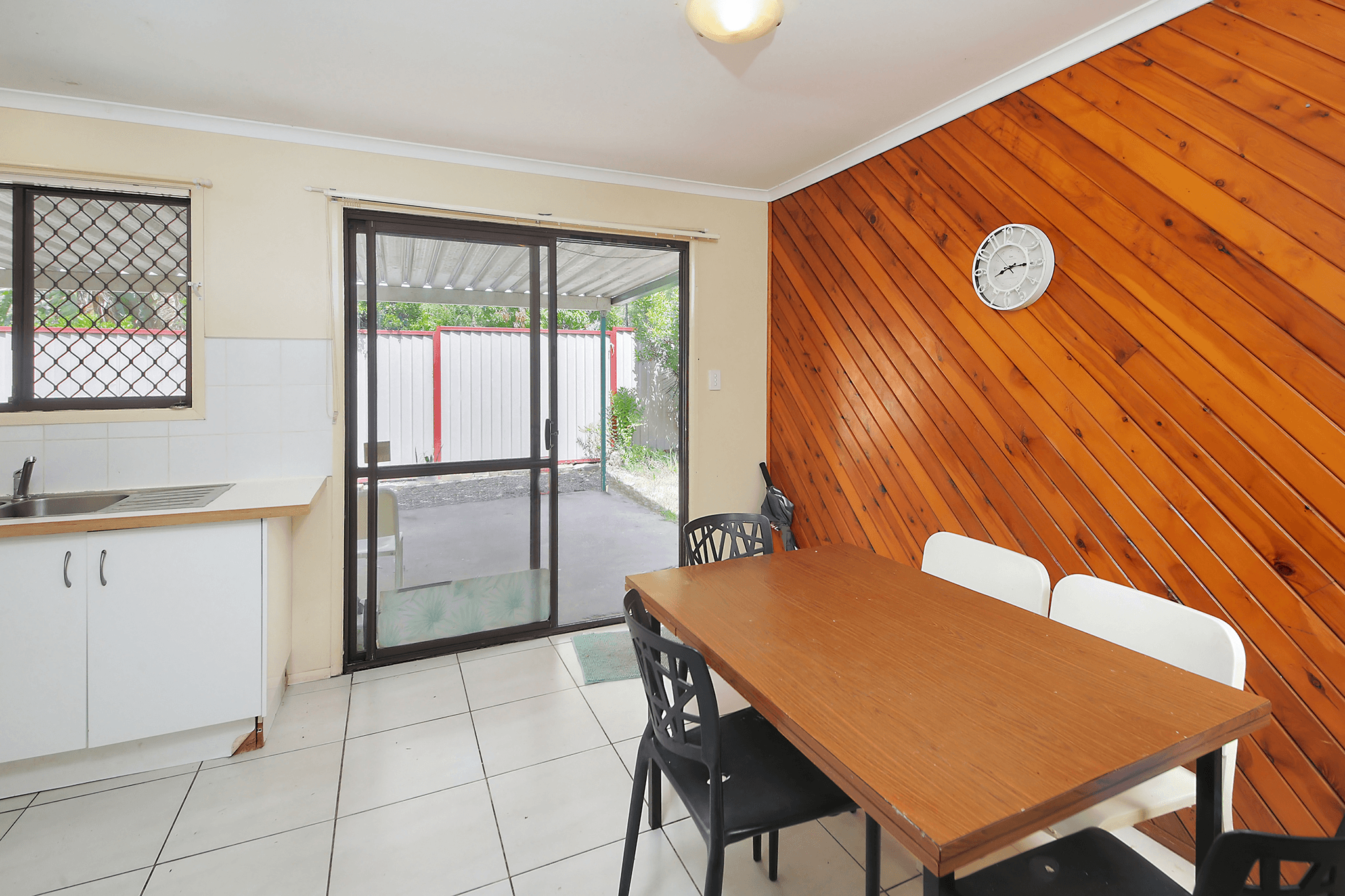 2/19-21 Ariel Avenue, KINGSTON, QLD 4114