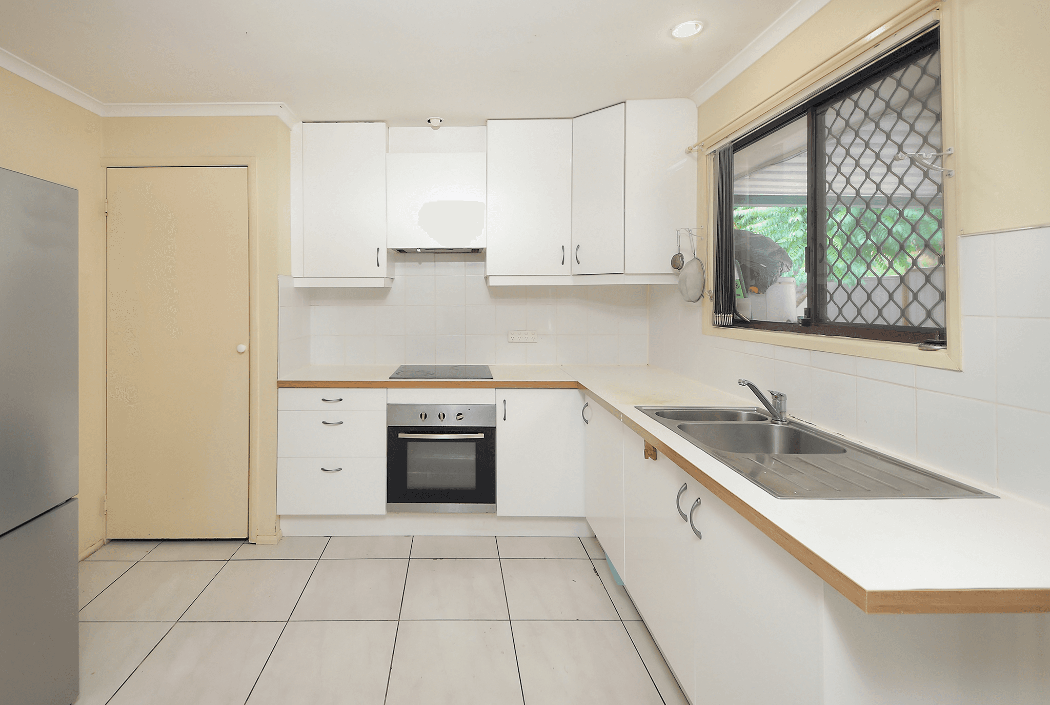 2/19-21 Ariel Avenue, KINGSTON, QLD 4114