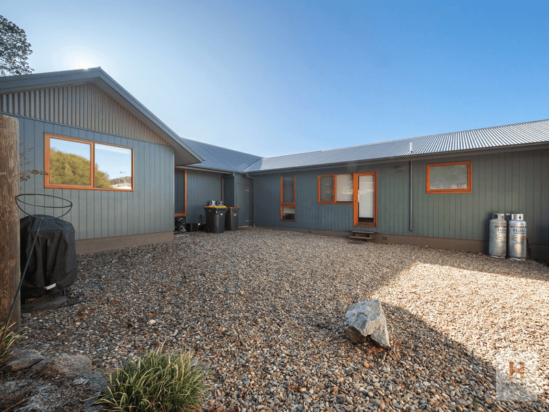 4 Banjo Paterson Crescent, Jindabyne, NSW 2627