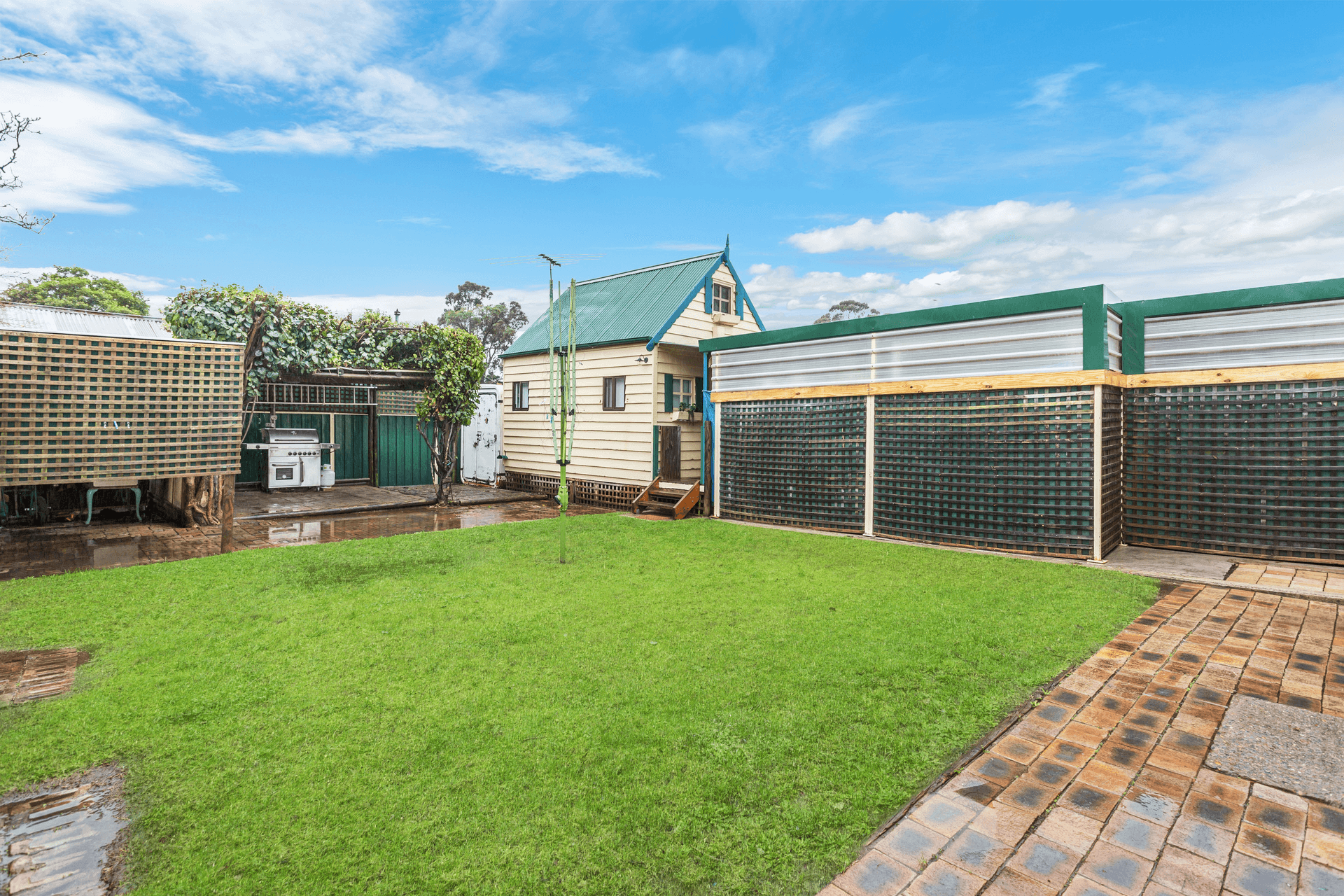 27 Kaluga Street, Busby, NSW 2168