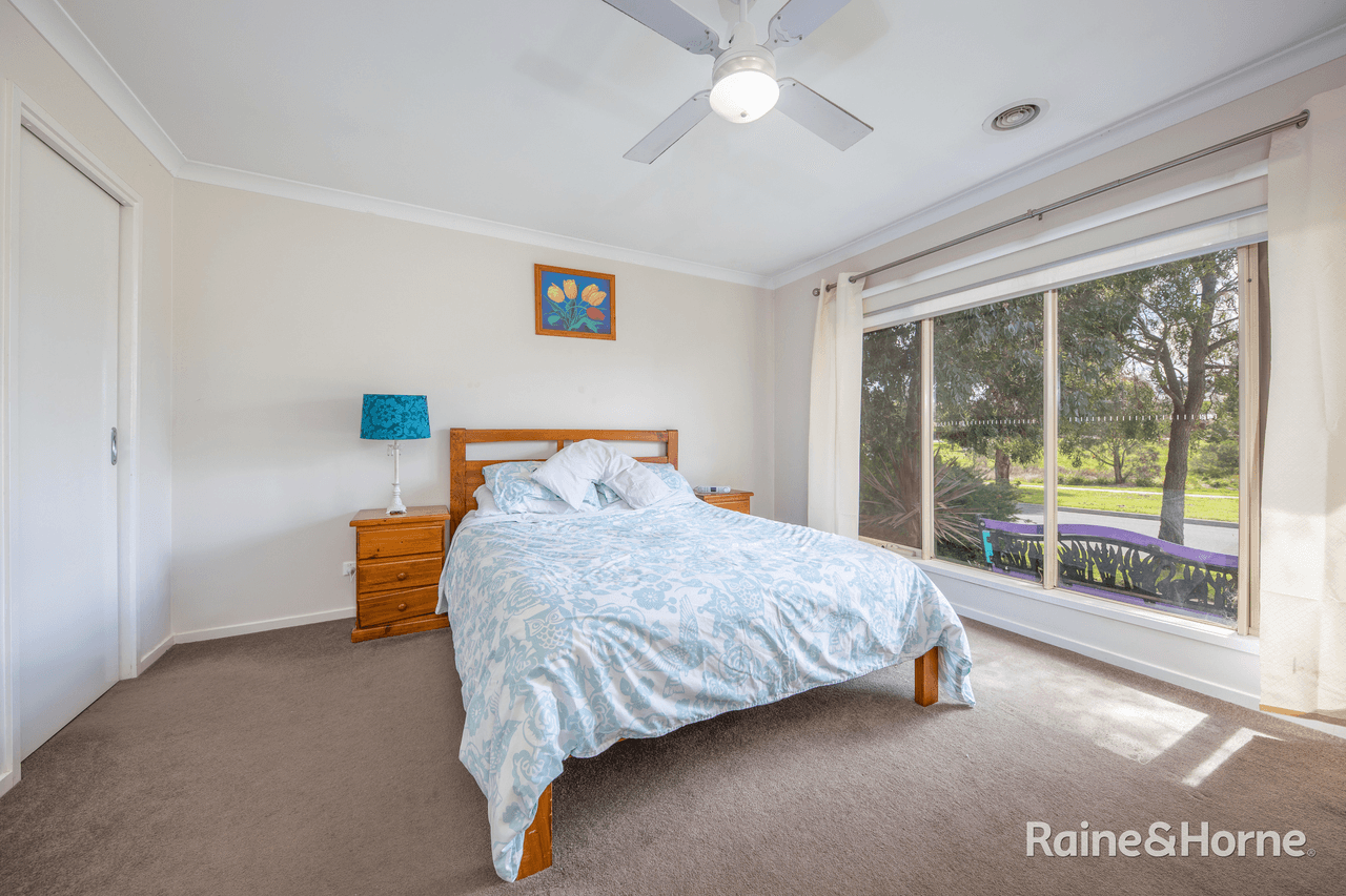 14 Trott Street, SUNBURY, VIC 3429