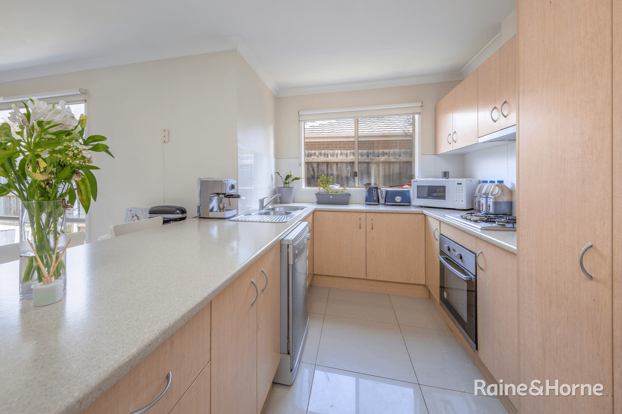 14 Trott Street, SUNBURY, VIC 3429