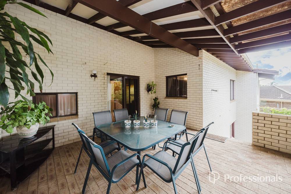 2 Bredhurst Road, MARANGAROO, WA 6064