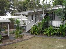 6 Hamilton Parade, MACLEAY ISLAND, QLD 4184