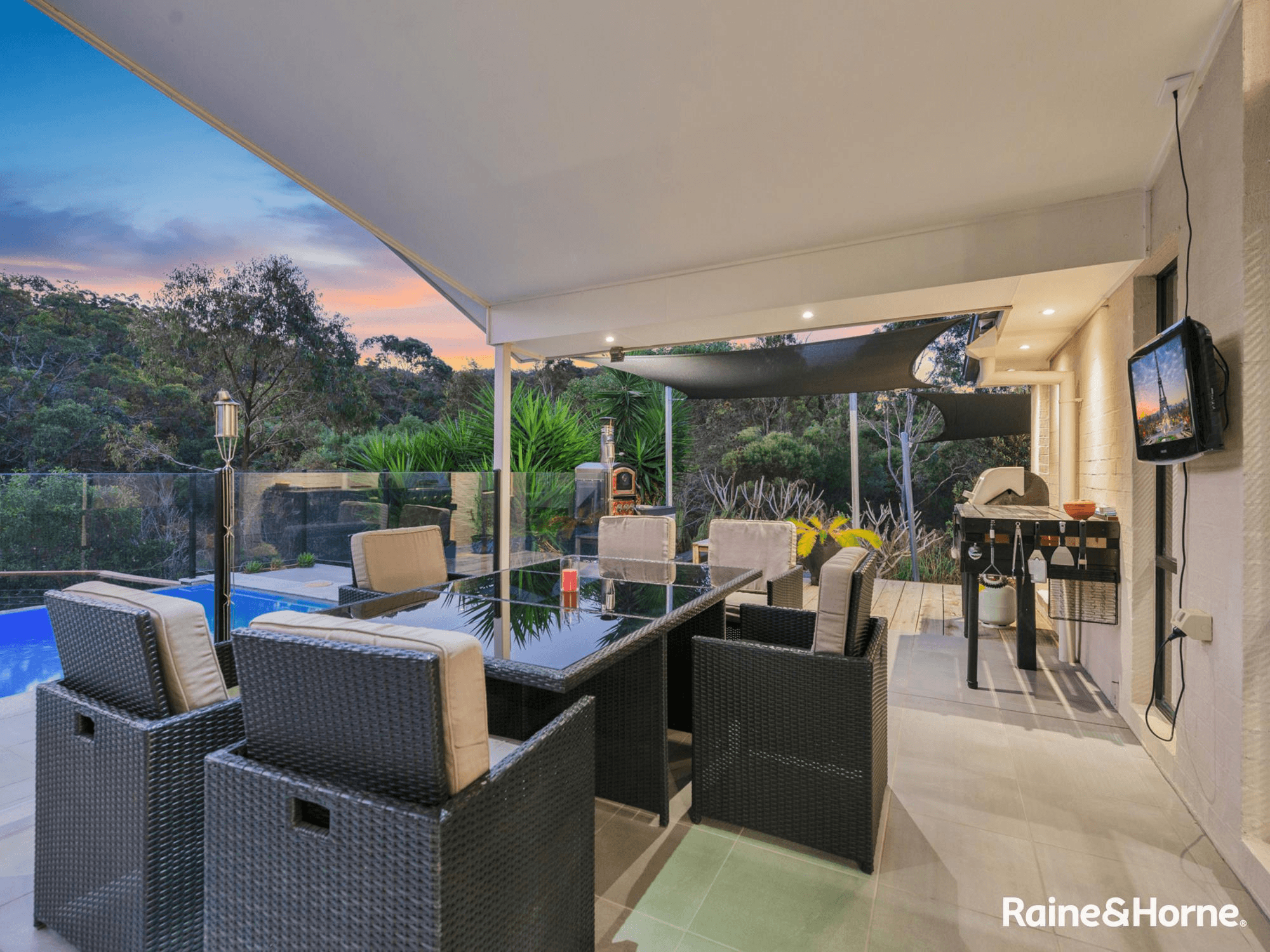 1 Verde Court, UPPER COOMERA, QLD 4209