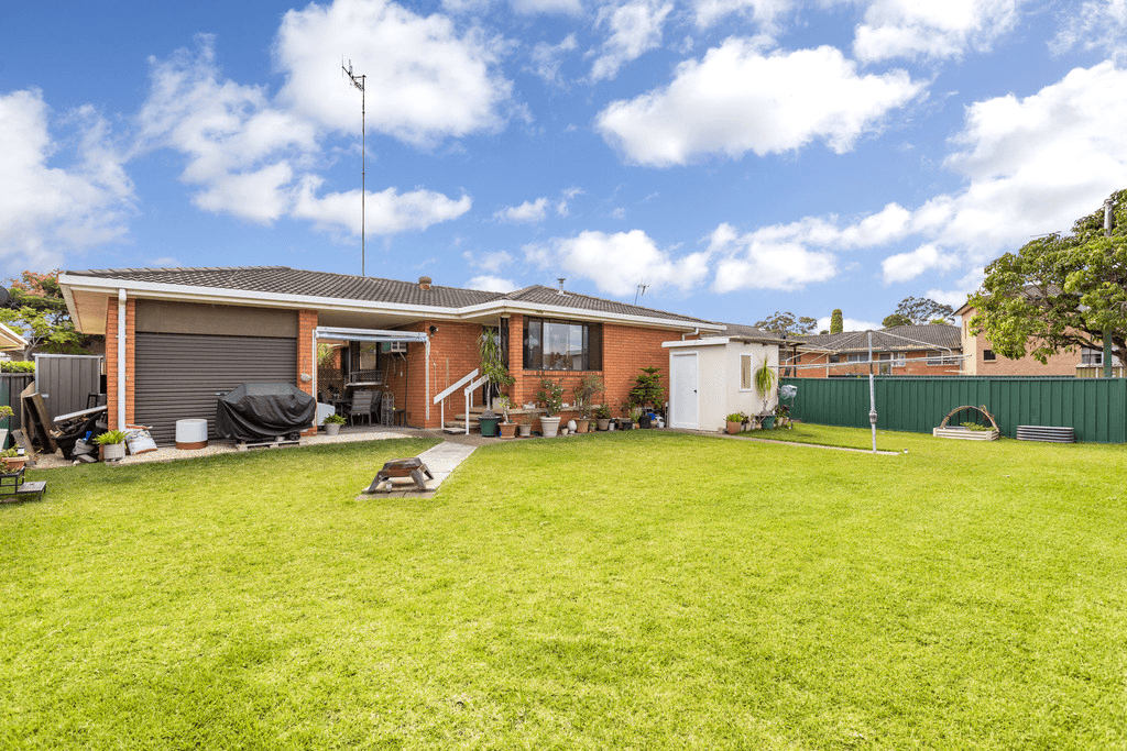 36 Wootton Crescent, TAREE, NSW 2430