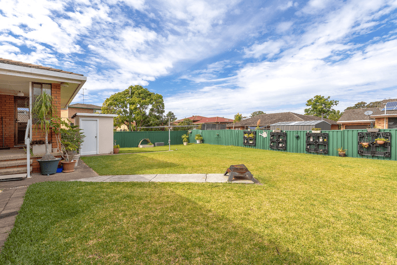 36 Wootton Crescent, TAREE, NSW 2430